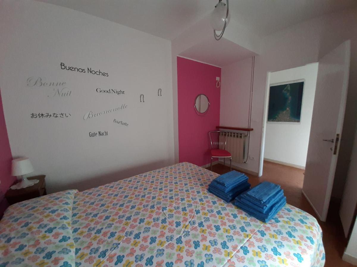 Appartamento Genziana - Con Vista Piscina E Garage Sirmione Dış mekan fotoğraf